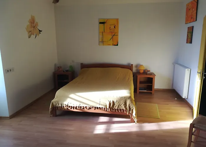 Hotel La Halte Du Pelerin D'hotes *